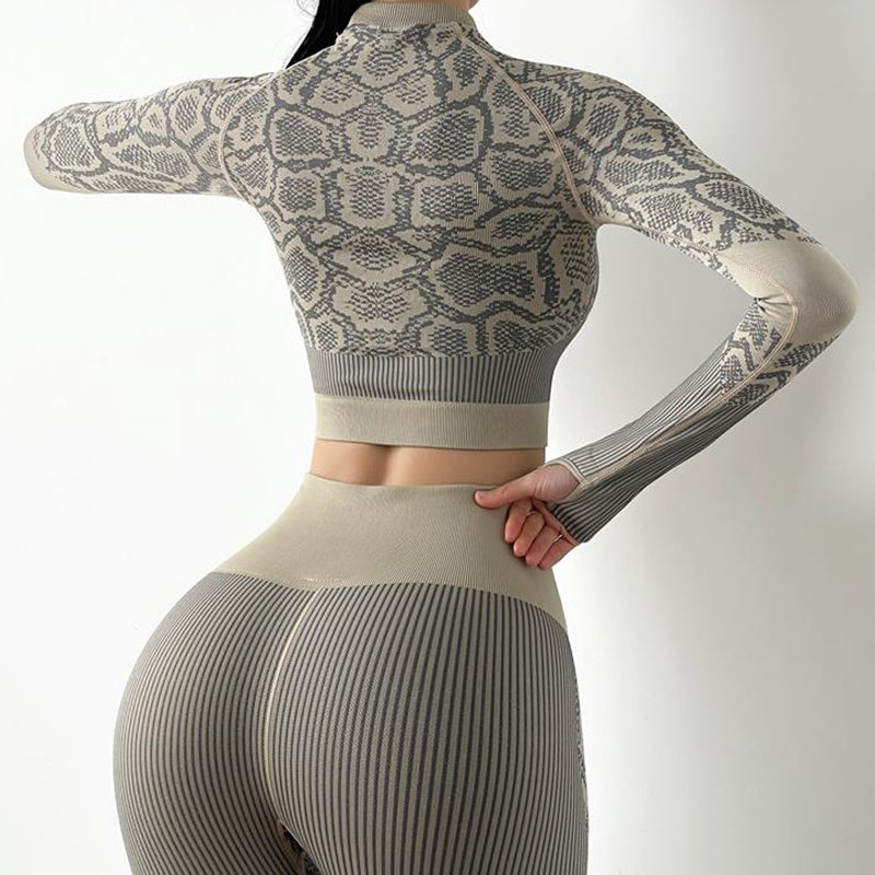 Autumn And Winter Tight-fitting Moisture Wicking Sports Suit Women Seamless Knitted  Clothes Women
