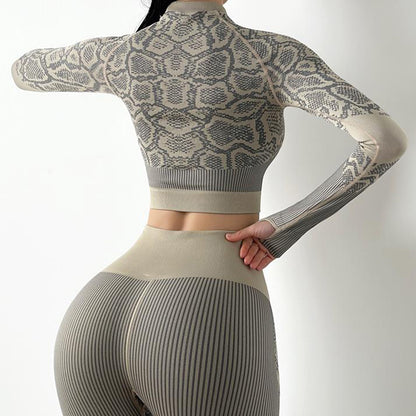 Autumn And Winter Tight-fitting Moisture Wicking Sports Suit Women Seamless Knitted  Clothes Women