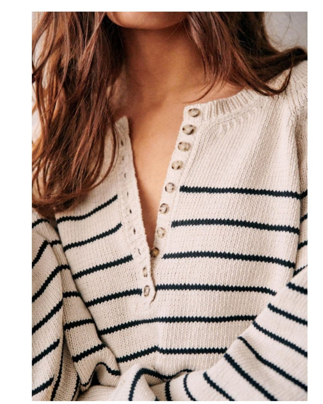 Fashion Vintage Button Striped Long Sleeve Round Neck Puff Sleeve Sweater