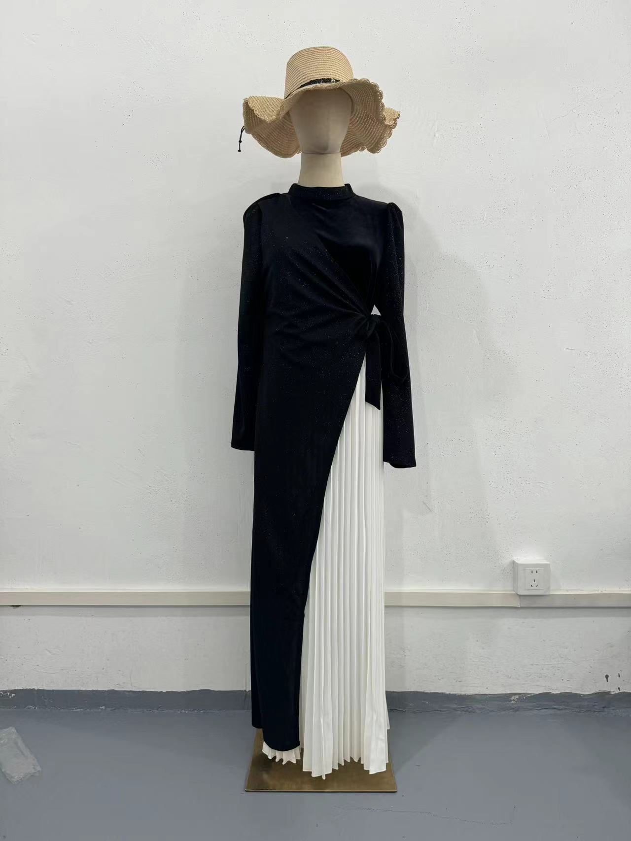 Long Sleeve Stitching Design Pleated False Two-piece Suit Dress